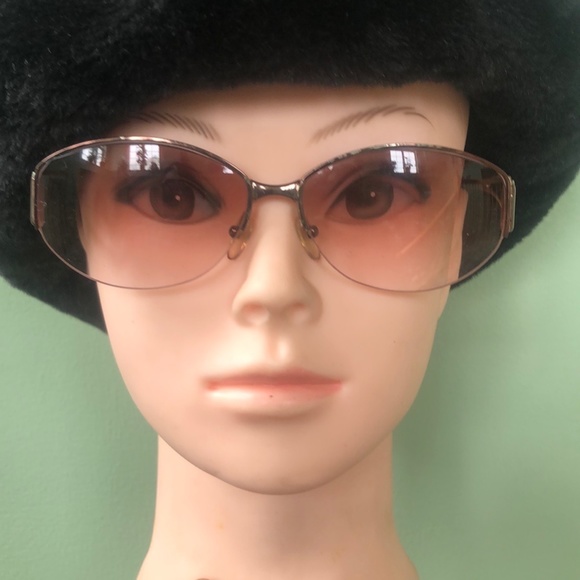 Fendi Authentic Rx Sunglasses - Picture 3 of 9